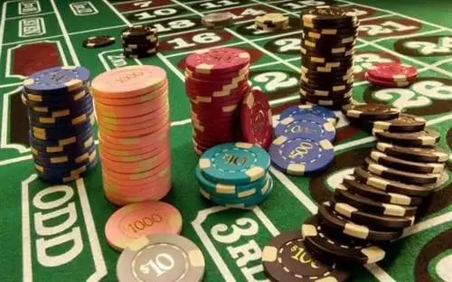 Papan skor turnamen Teen Patti mingguan dengan peringkat pemain dan hadiah